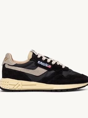 Autry Women's Reelwind Low Top Sneakers